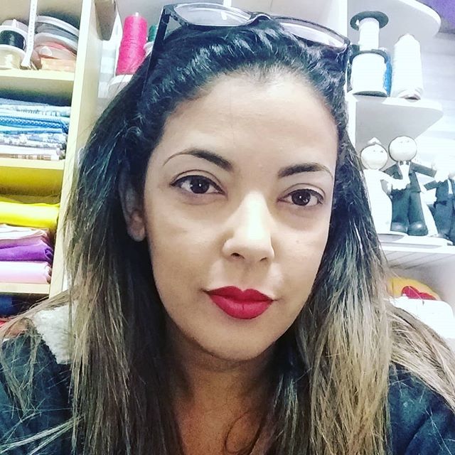 Kris_Artes's tweet photo. Ótima terça feira pra vcs, bora lá trabalhar bjkas #trabalhar #artesanatos #dignidade https://t.co/NrLJHc2VkI