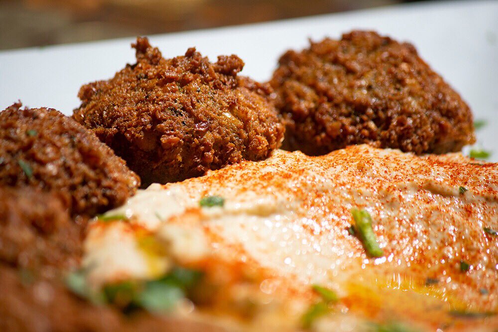 ShefaTasteLA's tweet photo. Falafel 🥙 almost 3d! https://t.co/wk9oRQSTIq