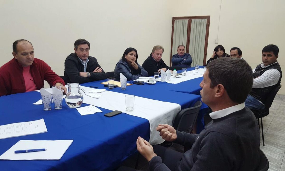 BloquePJSalta's tweet photo. Con el diputado nacional @javierdavid72 analizamos la actualidad política, económica y social e intercambiamos ideas y proyectos para seguir impulsando políticas públicas en beneficio de los salteños https://t.co/z3m5VC9or5