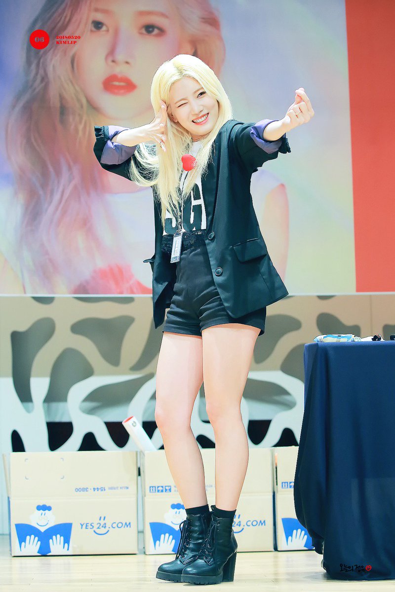 오늘의 정은 tweet media
