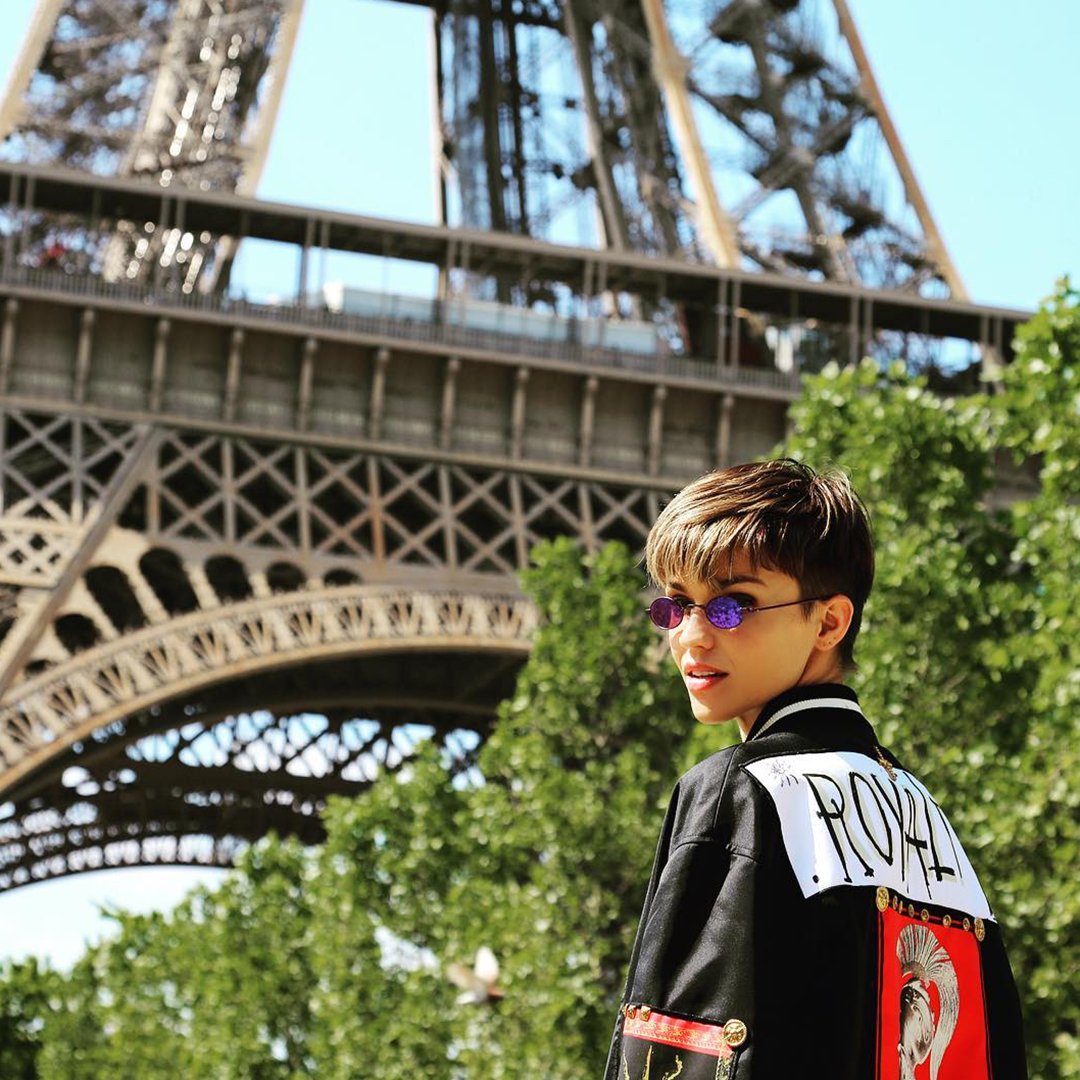 From Paris Ruby Rose wearing Fausto Puglisi Royalty bomber jacket. 
#FaustoPuglisi #RubyRose #MadeInItaly
faustopuglisi.com