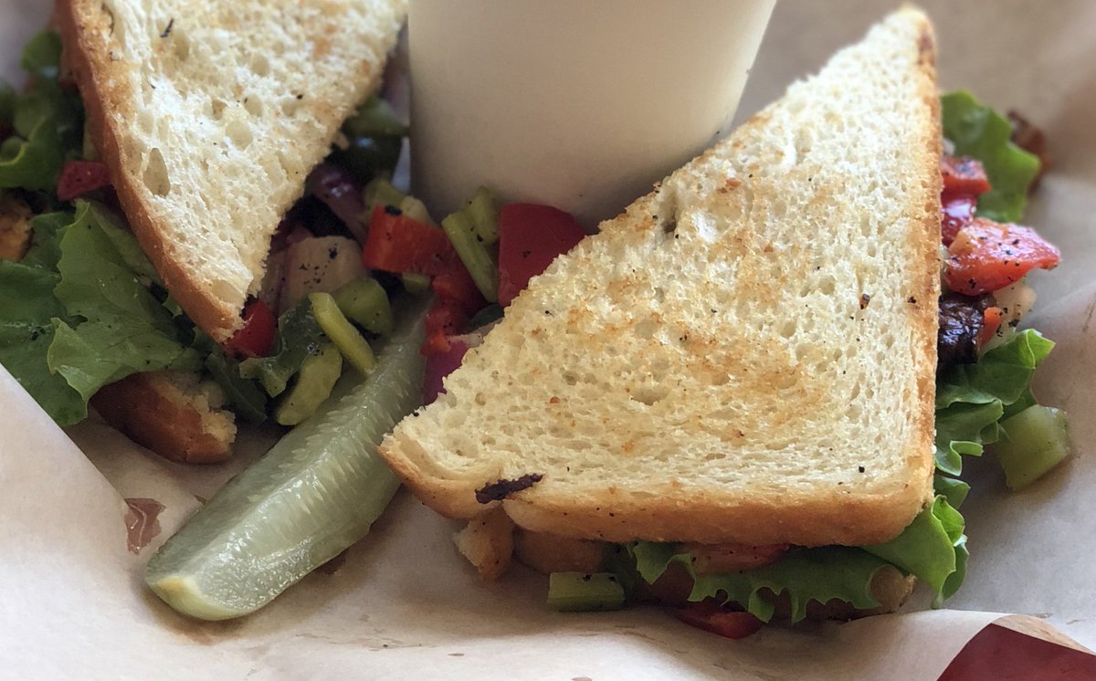 Are you working hard or hardly working? Either way, we believe you deserve an ice-cold beverage paired with one of our stacked sammies for lunch. #LunchBreak #ColdDrinks #SpringTime #WarmWeather