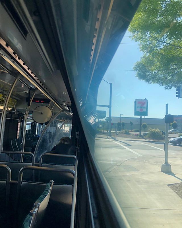 DWMJArtist's tweet photo. On the move! #artlife #vapelife #relaxation #sobriety https://t.co/TKKvJRz4Bk https://t.co/v3CgueTTtv