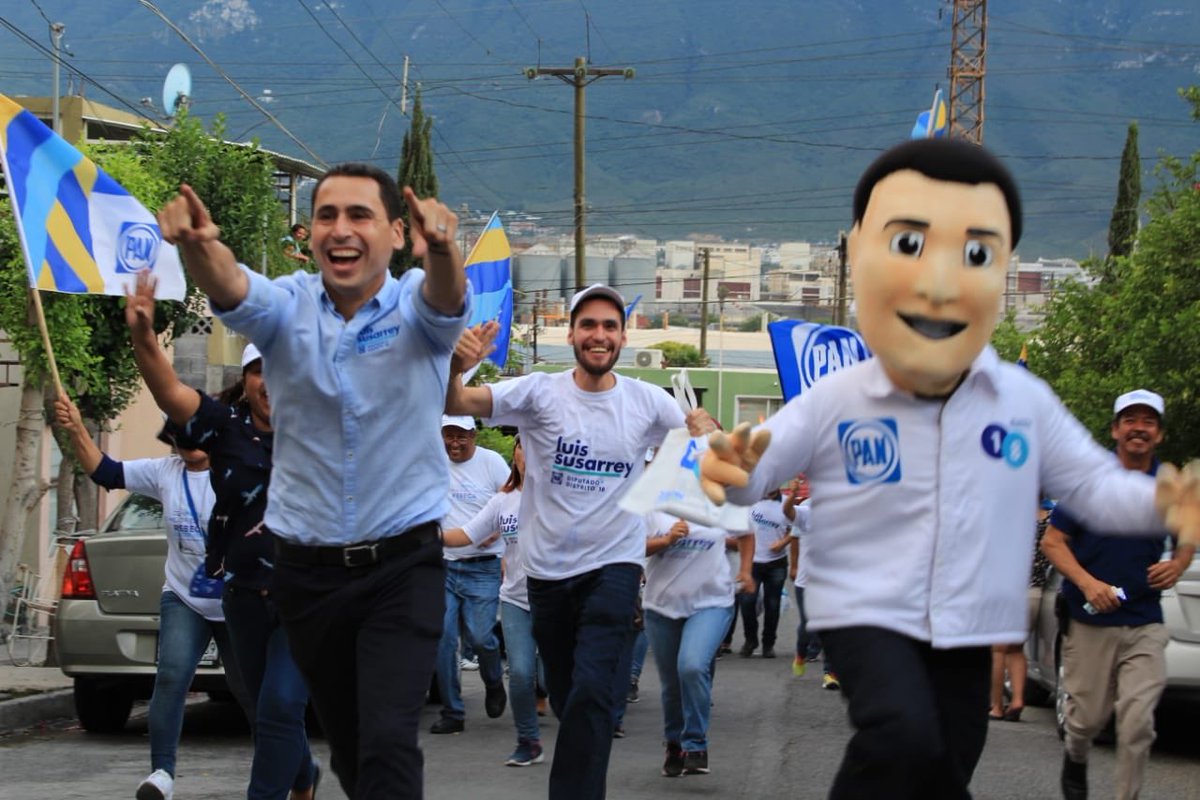 luissusarrey's tweet photo. Recorriendo el distrito 18 con un gran equipo que sabe que para cambiar las cosas, hay que hacerlo juntos #Soydel18 https://t.co/lobh9OQ8lX