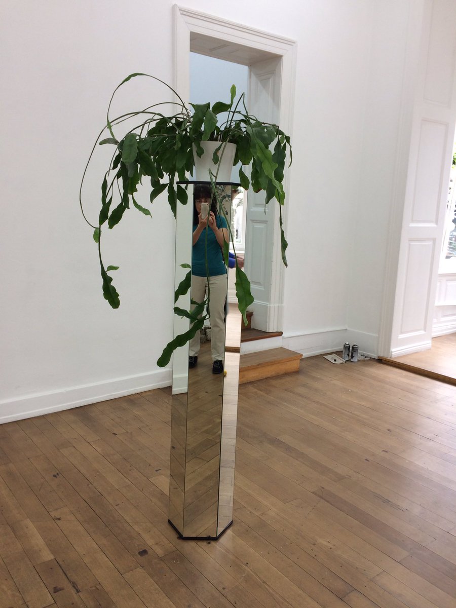 KatjaKupka's tweet photo. Wir dürfen heute schon exklusiv die neue #Ausstellung HxBxT erkunden. Das Partnerprojekt der Fotografietriennale #Ray2018 wird vom 25. Mai bis zum 8. Juli im Nassauischen Kunstverein @Stadt_Wiesbaden gezeigt. Führungen sonntags und Feiertags. #nkvwiesbadensmcffm #wwrm18 https://t.co/Gjujtag2bq