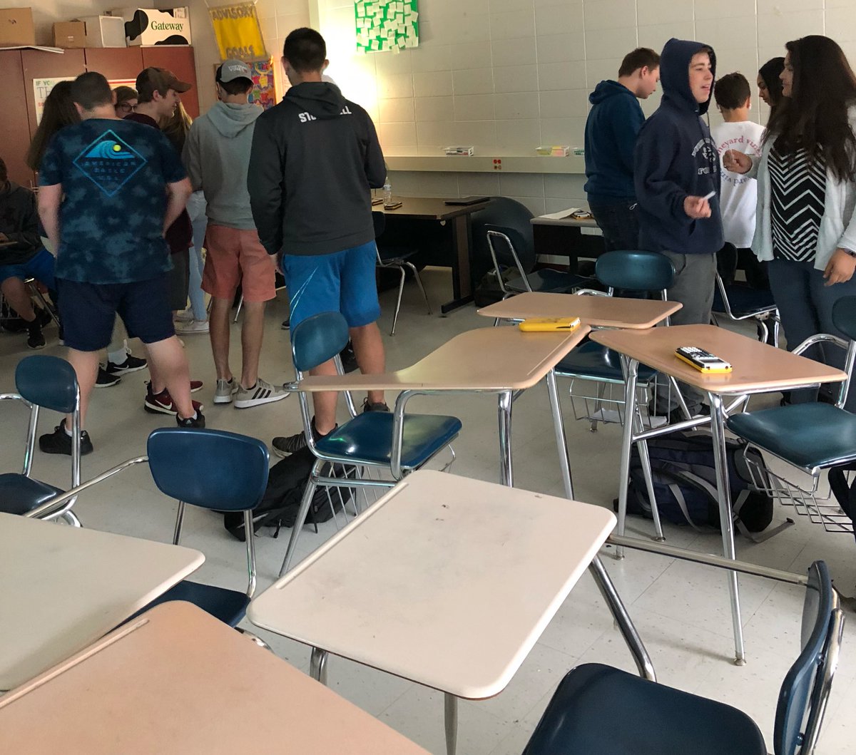 AshleyCrenca's tweet photo. Students randomly grouped today by finding their matching Trinomial equations, factored form and solutions. #broncoinstructionalchallenge #gobroncos #solvingquadratics #zpp https://t.co/ST4avy384Y