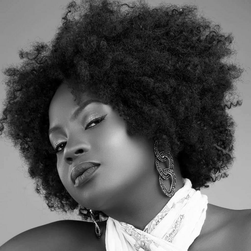 mzee_williams's tweet photo. @irynnamubiru to me is a #VocalMachine !
Whatβs your own Definition for @irynamubiru https://t.co/fLZXEBUrsP
