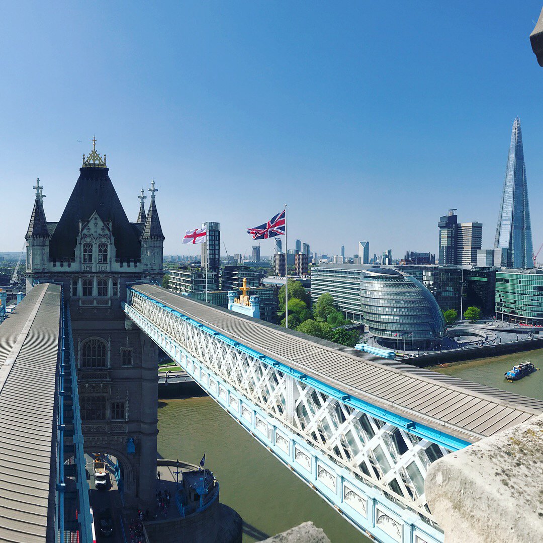 DefectedRecords's tweet photo. The scene is set... 🇬🇧

Here are the DJ booths that @CamelPhat &amp; @djsamdivine will be playing from on Thursday night! 😳😮

#DefectedTowerBridge https://t.co/rwXzrDE3aH