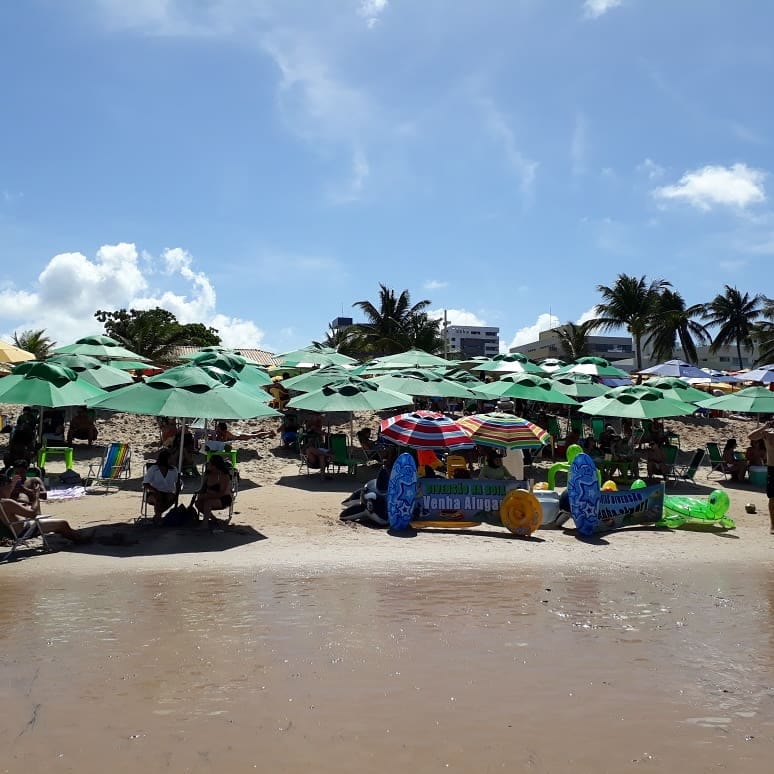 Massagemritmos's tweet photo. O desejo de hoje Γ© estar na praia comendo um peixe fresco a beira mar! #Nordeste #praiadobessa #fabiobeachbar #paraibaja #praiadobrasil #iwillgothere #BEACHPLEASE #BessaBeach https://t.co/Zd8EkVhw21