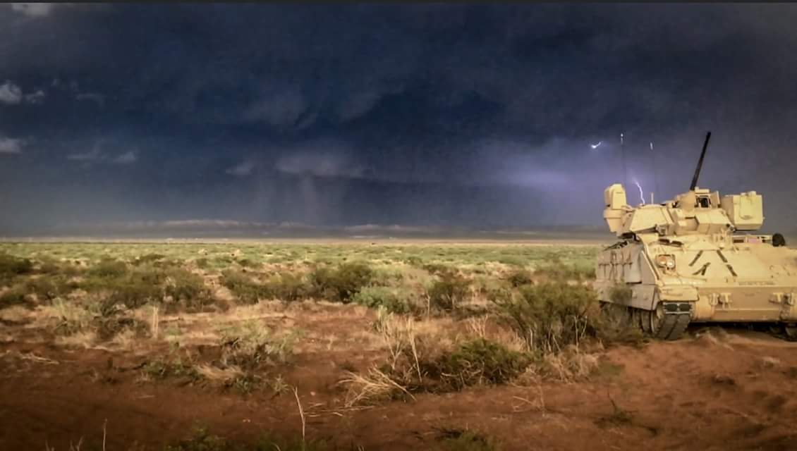 155ABCT's tweet image. @2_198ARBN wait out a lightning storm before completing their battalion live fire exercise. #LightningFocus #155mob #austere