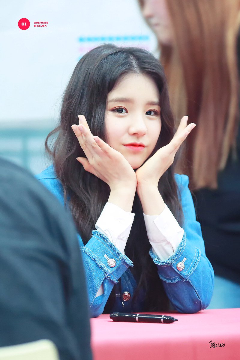오늘의 희진 tweet media