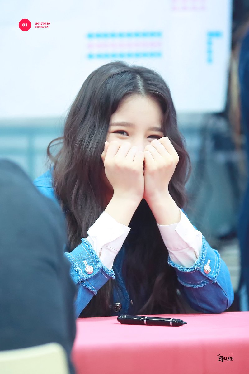 오늘의 희진 tweet media