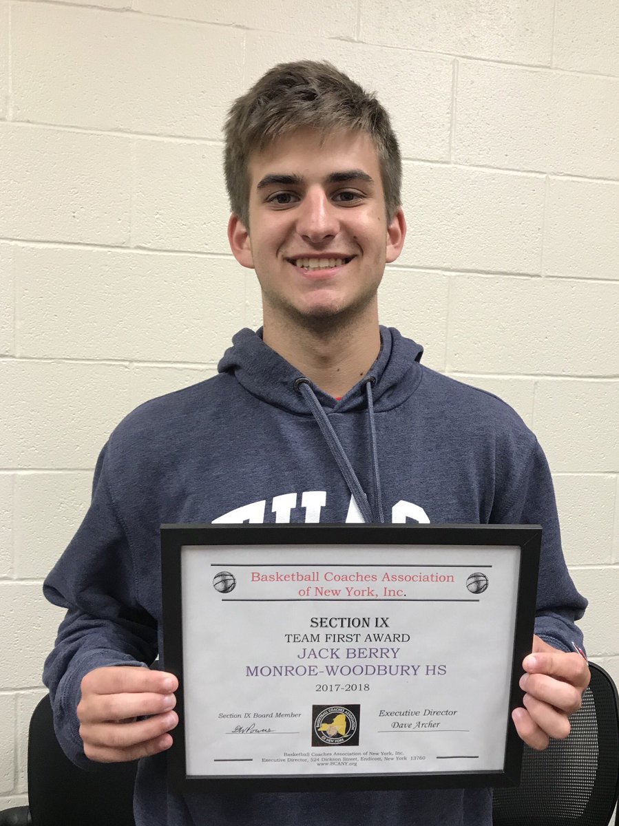 MW Athletics on Twitter "...and the awards keep rolling in. Way to go