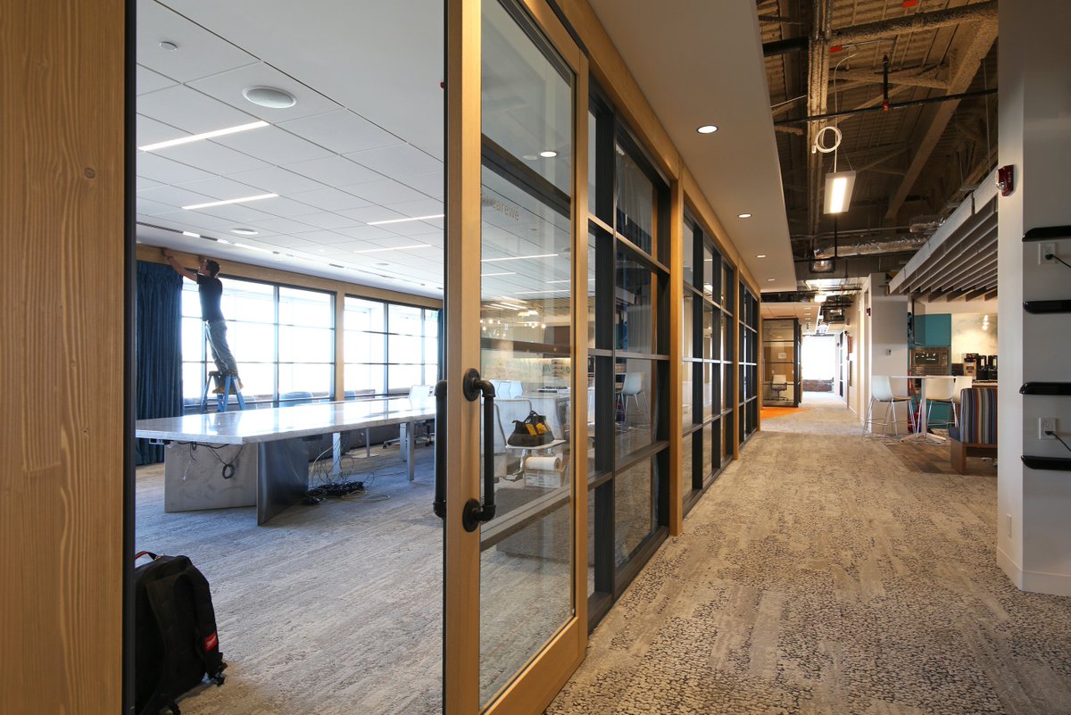 DIRTT's tweet photo. #TimberTuesday: Timber is an easy way to add a touch of warmth + tradition to compliment contemporary designs. With complete design freedom at your fingertips, the possibilities are truly endless. To spark your ideas, here is some #DIRTT #timber design inspo: https://t.co/bESEts6USn