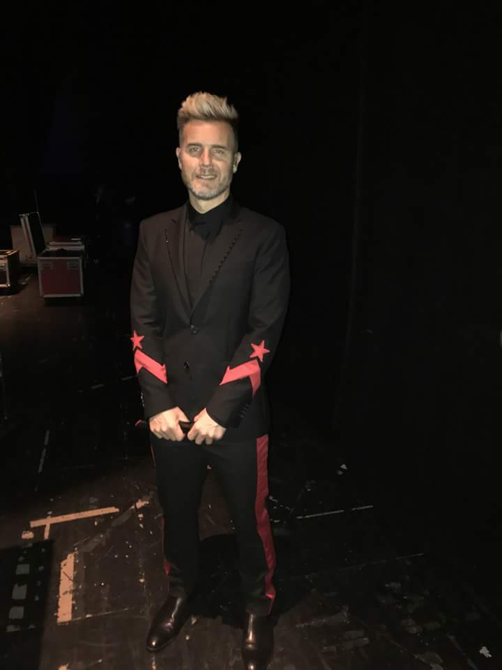 Garyismyhero's tweet photo. 'Most Stylish Men 2018
Vote for those who dress to impress' #votevotevote #style #Captain @GaryBarlow #suit #GBArmy #thatters
https://t.co/gNWR8ngDR7 https://t.co/NO3mj7QvFP