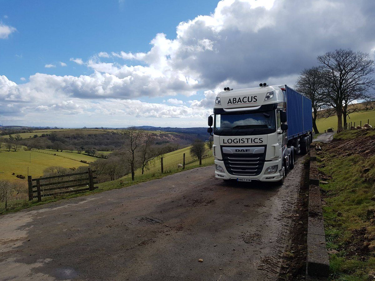 AbacusLogistics's tweet photo. Great picture taken by the driver of XVW a few weeks back  🌳

#AbacusLogistics #transport #business #b2b #b2c #BizTip #SocialMedia #marketing #LP #countryside #photooftheday #mktg https://t.co/cSJq3D3XOx