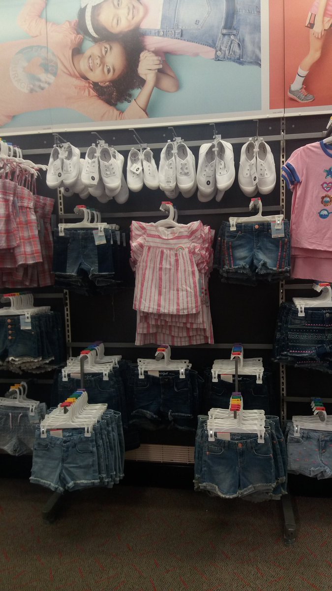mscaramel79's tweet photo. Girls backwall of shorts got a makeover today! @ColonJosian @rschafer76 #vmstyle https://t.co/8k5DWpGieQ
