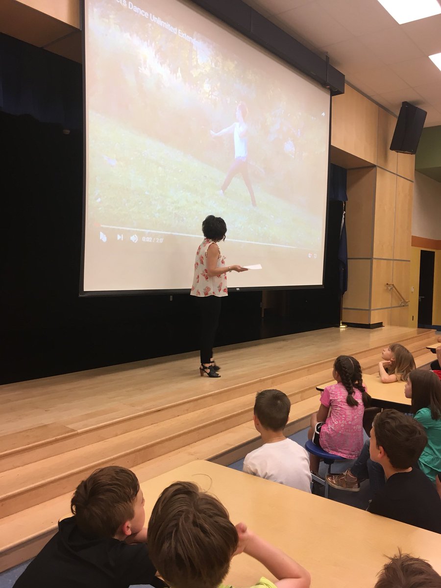 DiMantek's tweet photo. Career Presentations for third grade!  Great exposure to dance and owning your own business. #JSE180, #thirdgrade https://t.co/oUXq5XswMk