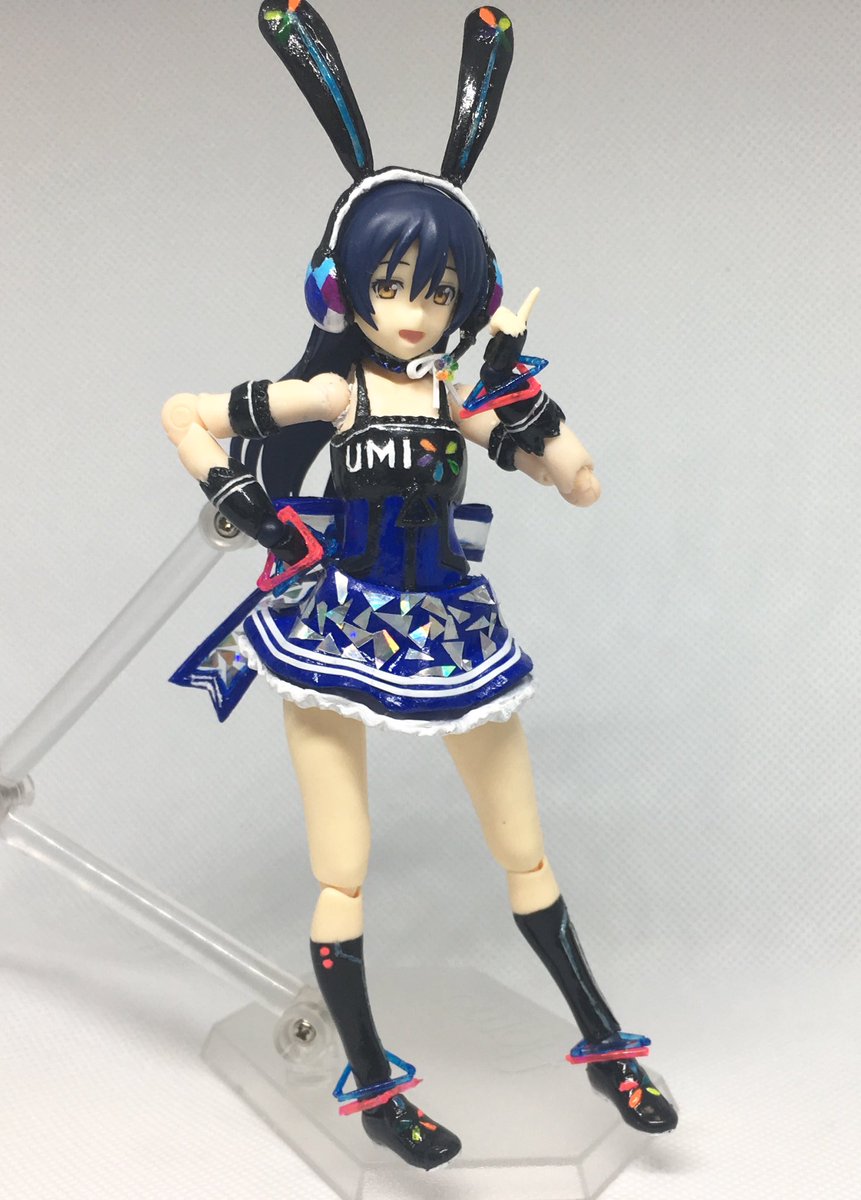 Tsuyakeshi Figma改造 スクフェス サイバー編衣装 園田海未 その2 塗装は全体的にグロス仕上げ 腕のトライアングルは光ファイバーを塗装したクリアパーツです スカート及び腰のリボンの模様はプリズムシールで表現してみました そしてサイバー編なので Tsuyakeshi Figma改造 スクフェス サイバー編衣装 園田海未 その2 塗装は全体的にグロス仕上げ 腕のトライアングルは光ファイバーを塗装したクリアパーツです スカート及び腰のリボンの模様はプリズムシールで表現してみました そしてサイバー編なので