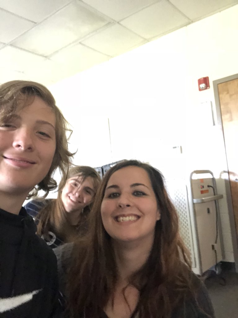 MrsMalerk's tweet photo. Channeled my inner @missliz31 and selfied with all of my 3rd block https://t.co/aw4gCAKDud