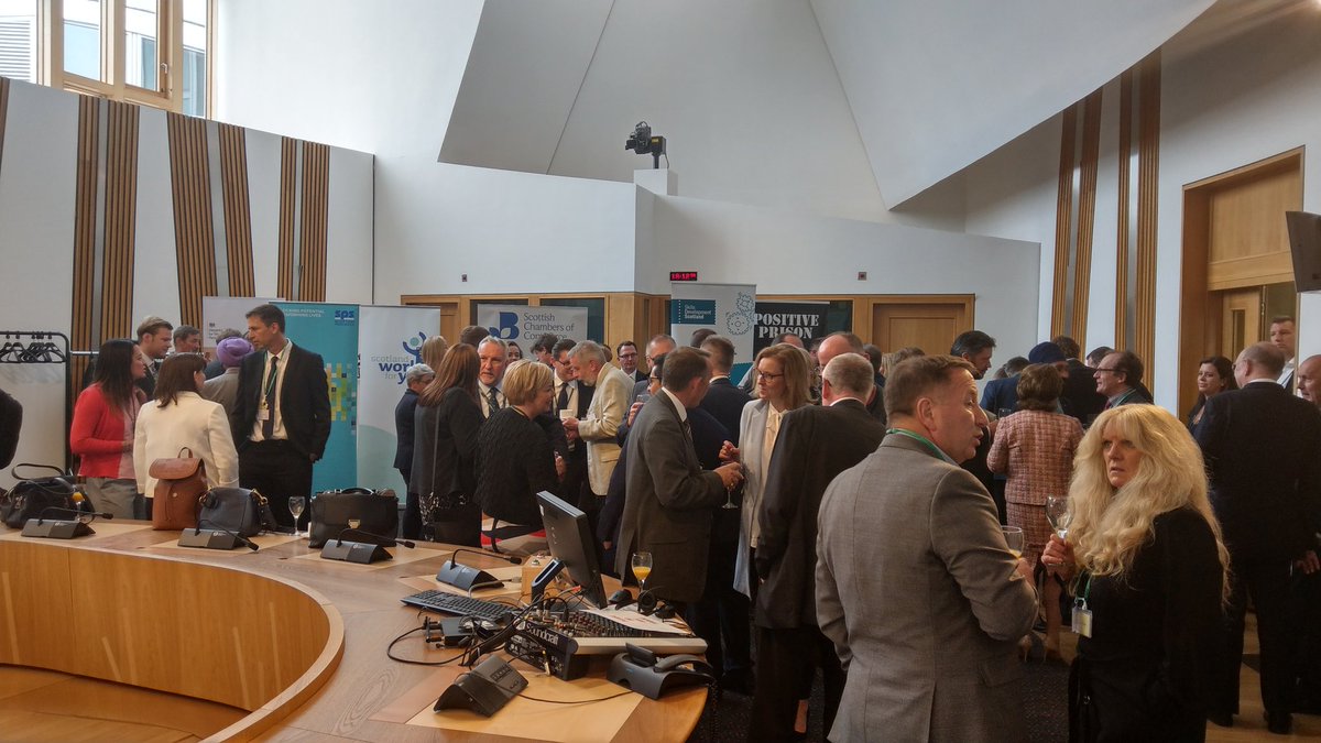 LaunchScotland's tweet photo. Great networking event for #ReleaseScotland With @ScotChambers in Edinburgh! #rocketfuelforbusiness #definitelydecent https://t.co/wHVOJzYZq1