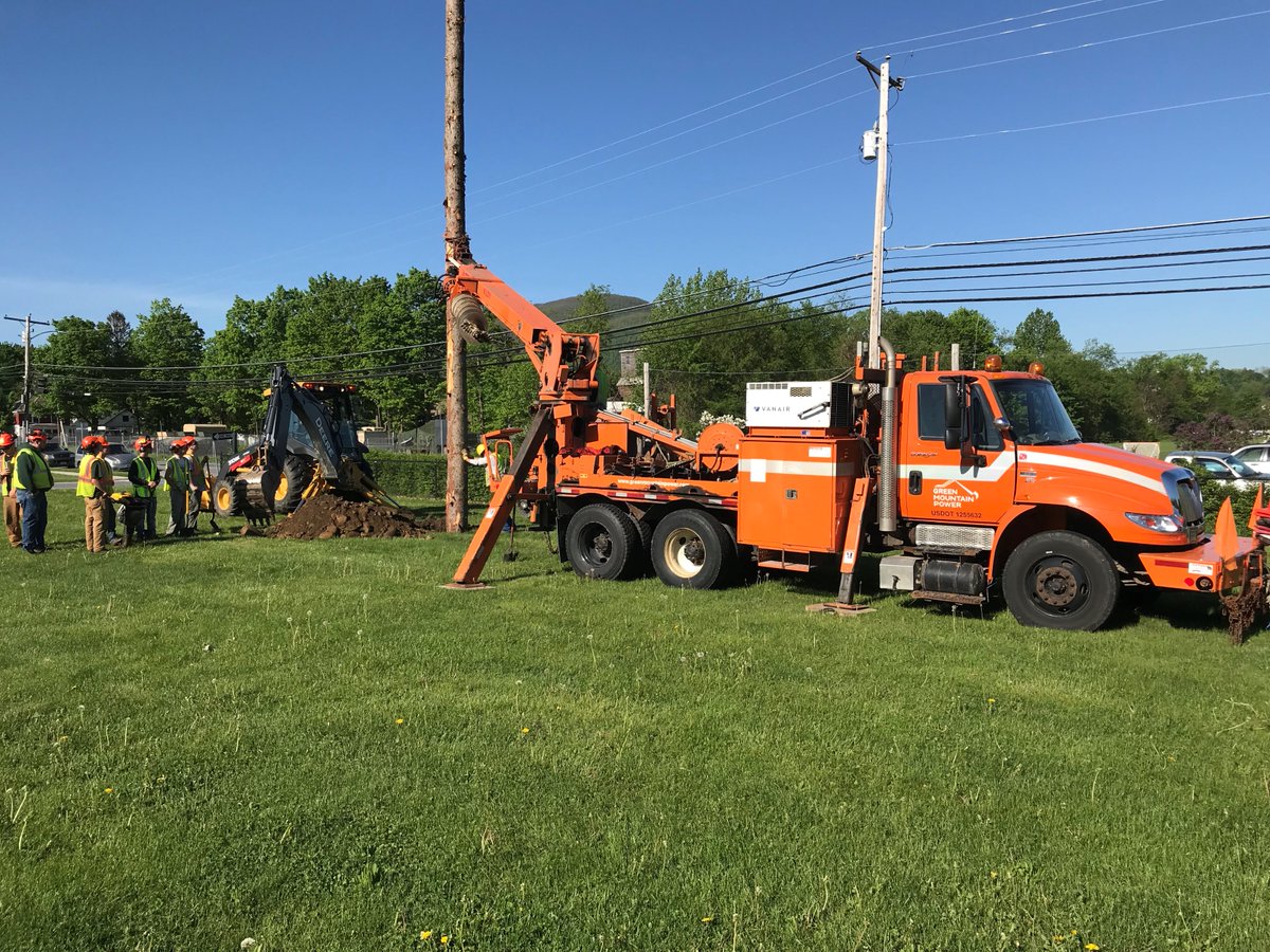 SVCDCOfficial's tweet photo. Forestry students worked with Gary Hewson (former Forestry student) &amp; Mac Vanarsdale from @Greenmtnpower to help set ten 35’ tall Spruce poles to be used in VT State Game of Logging competition May 25th.  Many thanks to @GreenMtnPower for generously donating time &amp; equipment! https://t.co/eBZqV7M6yS