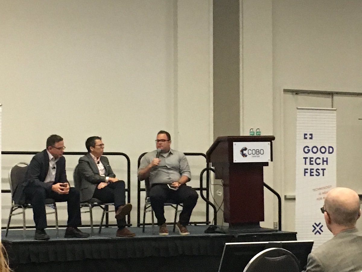 DPayneUP's tweet image. Appreciate the community first approach that Marnie Webb is taking with the Caravan Stuidos team #GoodTechFest