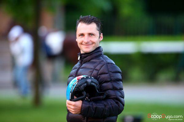 ScoopDyga (@scoopdyga) on Twitter photo Même aux aurores il est frais, il est beau notre <a href="/pasquito60/">Pasquier Stéphane</a> <a href="/fgchantilly/">FG Chantilly</a> #studyofman #epsonderby Même aux aurores il est frais, il est beau notre <a href="/pasquito60/">Pasquier Stéphane</a> <a href="/fgchantilly/">FG Chantilly</a> #studyofman #epsonderby