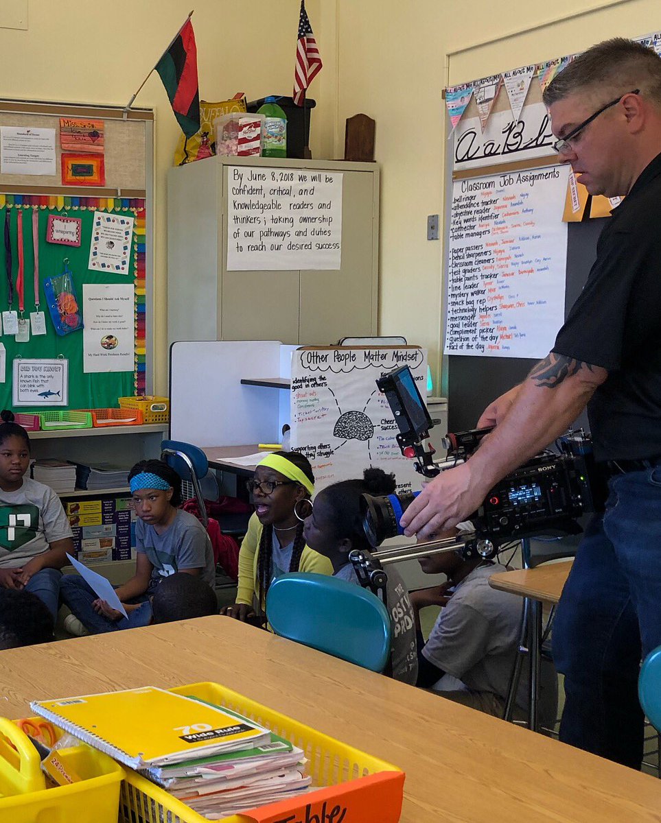 JaBry20's tweet image. Grateful for our Chief Storyteller @setla who graciously gives @PosProject his time, energy, and expertise. #Kindness #OtherPeopleMatter