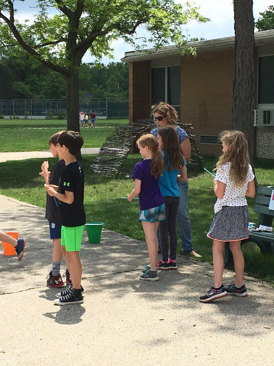 C17MrsEvans's tweet photo. Thank you C17 families for a great end of the year celebration https://t.co/IYKqTbNgbl
