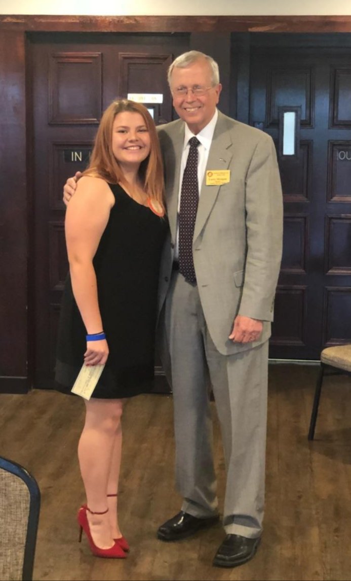 AspasiaAngelou's tweet photo. Congratulations to JM LeadyBear, Kennedy Angstadt, as she was awarded a $400 scholarship for the NWOKC Rotary @ The Greens! #JMBears #ProudPrincipal #BeTheChange @OKCPS @jmbearsokc @WmStubbs https://t.co/Cq6Mx2aHMp