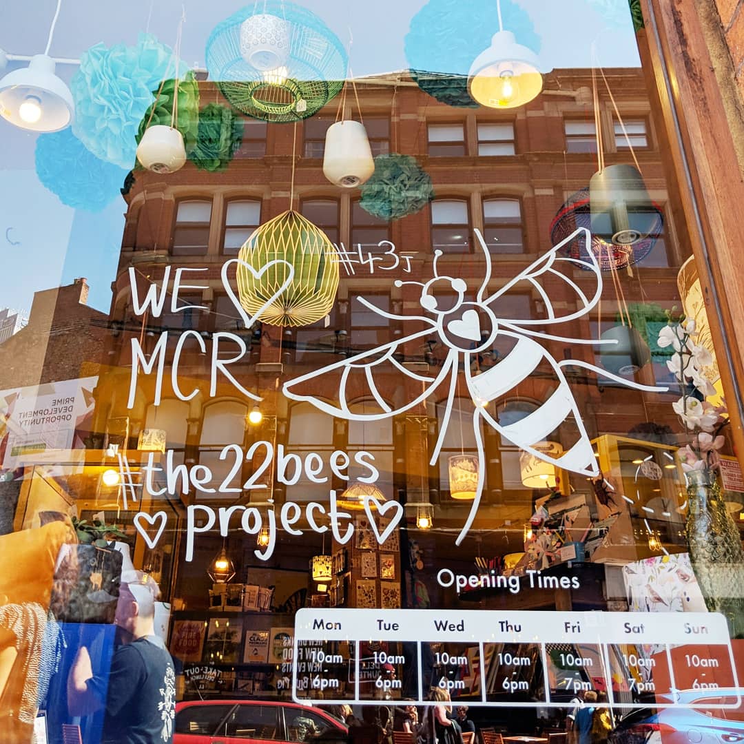 OklahomaMCR's tweet image. Such a pleasure to have @22BeesProject illustrate a MCR bee on our window in solidary with our community affected by the MCR Arena attack 1 year ago today. 🐝 Donations going to MCR Emergency Fund. We admire our strong city &amp;amp; those combatting hate with LOVE. ♥️