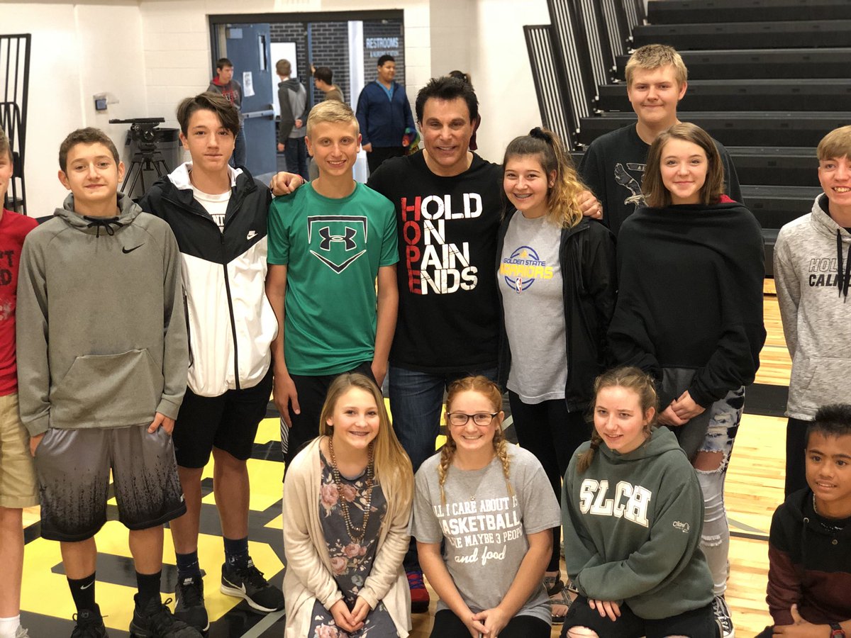 MarcMero's tweet photo. More pics from the awesome event at Neosho Jr. HS. It was great meeting students after the presentation. #baddtour #changinglives #marcmero #nevergiveup #choices #ibelieve #stopbulying #youmatter #ibelieve https://t.co/vyO34dd1jv