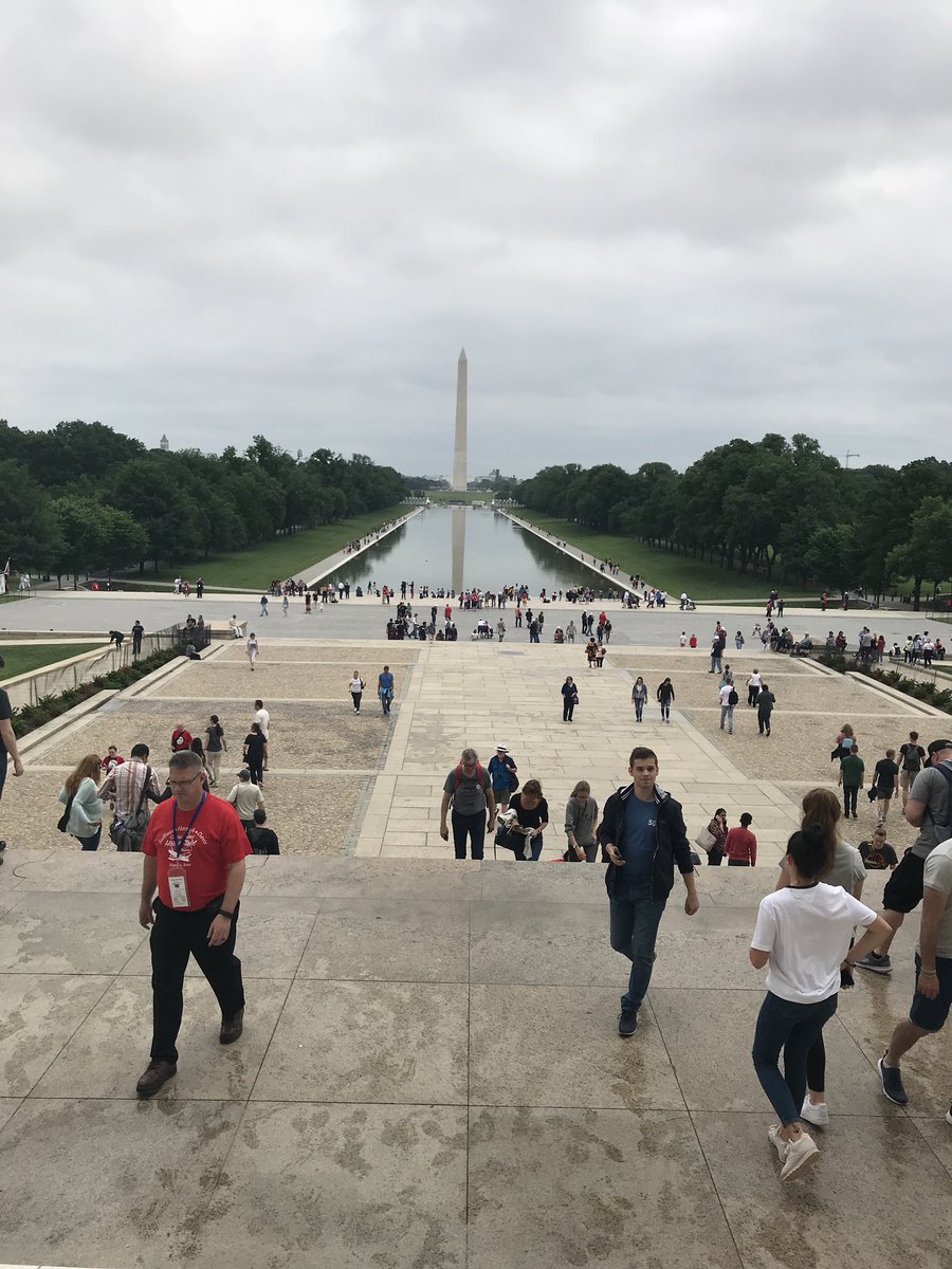 SapperJ's tweet photo. Onto the iconic Abraham Lincoln memorial. How am I getting paid for this ? #24commando #royalengineers #washingtonDC #sapperproud https://t.co/9qrXp3oCMb