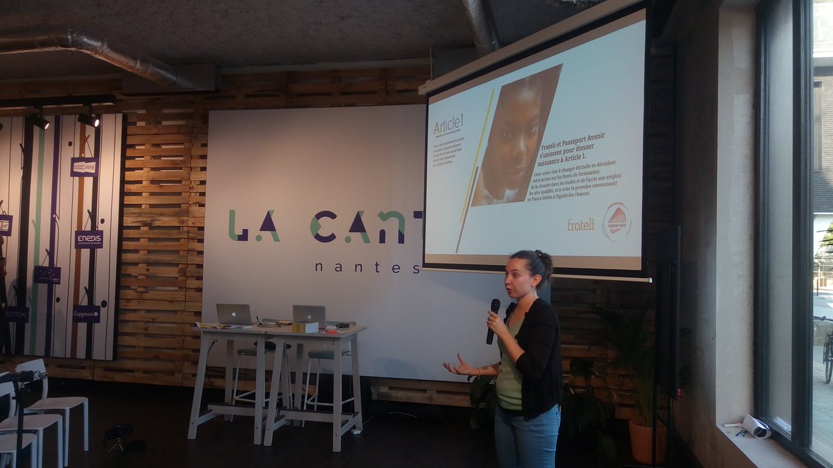 Thierry_BOUE's tweet photo. Tour de 🇫🇷de l'innovation💡 à Nantes avec @AssoArticle1
✔️1 pitch inspirant @CyrilCardoso
✔️5 ateliers, dont "hacker sa vie"
✔️échanges tuteurs & tutorés
#InnovationCommando
#TDFinnovation https://t.co/PkHNbjMQBq