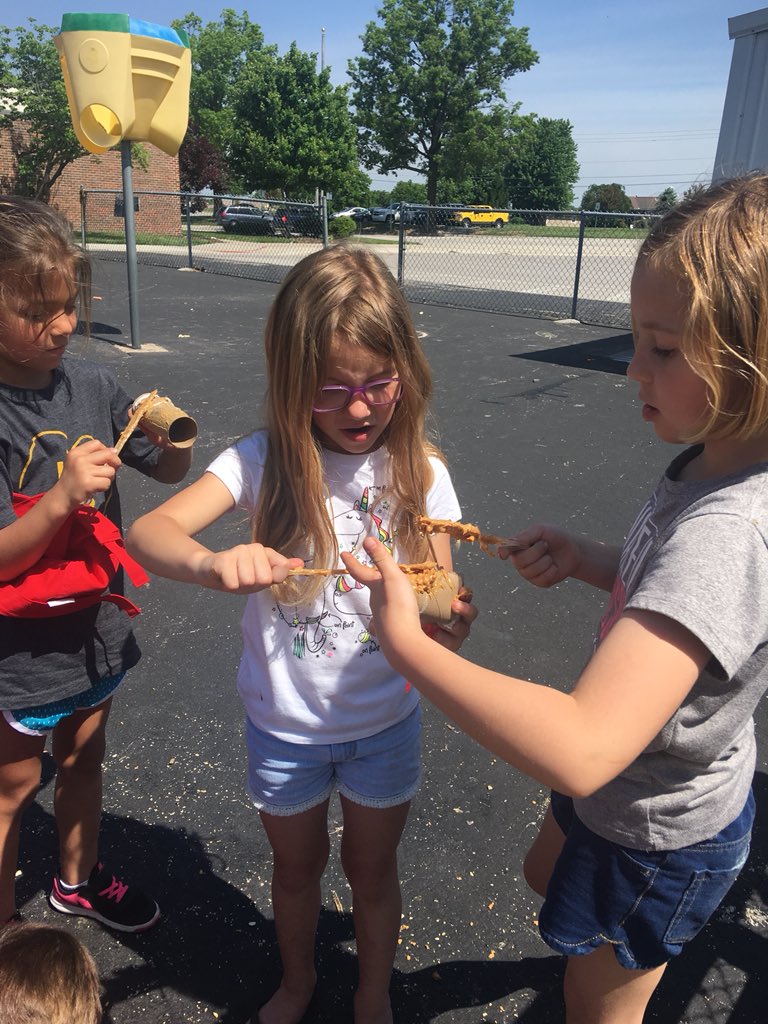 MsBackhausLC's tweet photo. One of my favorite days!! First graders are making bird feeders for LC Serves day ❤️ #LCServes #LCBlazers #LPSLeads https://t.co/NddIKrM4CA