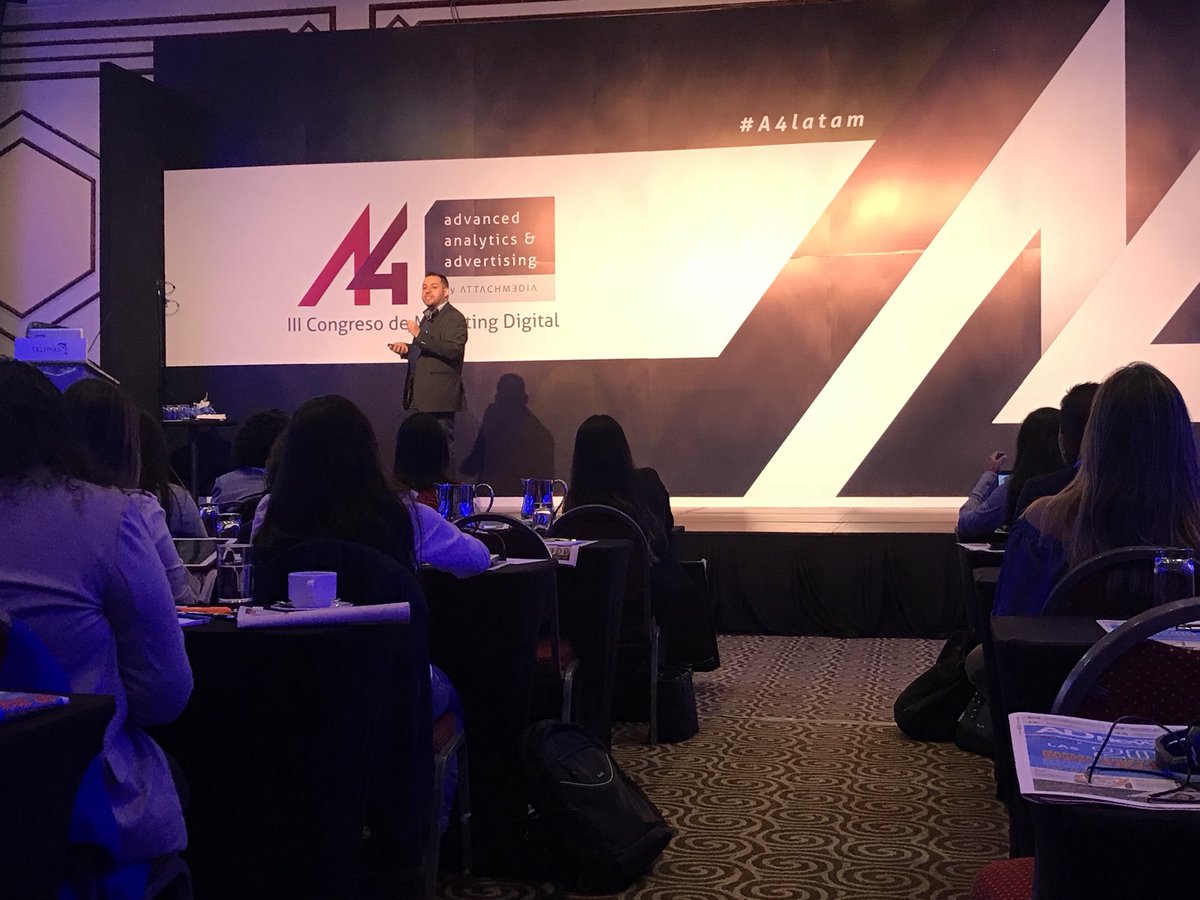 socialmeetclub's tweet photo. Cuando alguien te habla de fórmulas y resultados en base a SU experiencia prestale atención porque no es literatura es conocimiento. Aquí algunas fórmulas que aplica CARLO RODRÍGUEZ
CEO Director de Estrategia de #Attachmedia con sus TOP 500 empresas de #Latam #A4Latam #Analytics https://t.co/7qjcPOekdz