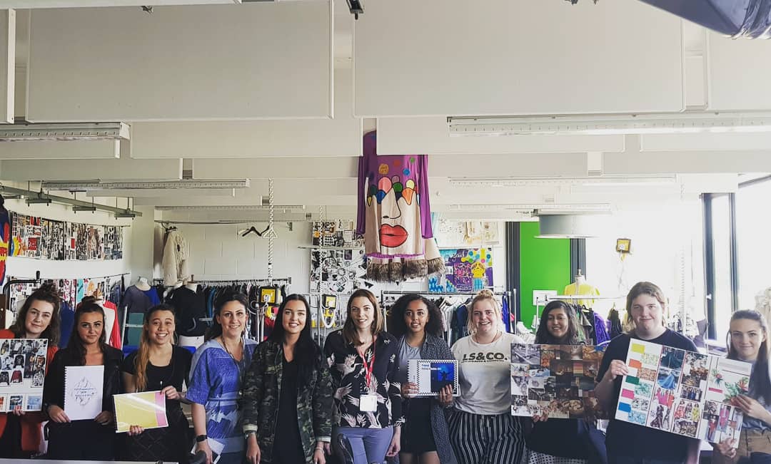 theedgeoaklands's tweet image. Thank you to @FandFclothing for coming to hear our Year 2 Fashion students Marketing Campaigns for their F&amp;amp;F Live Brief. Well done students! Amazing ideas and presentations #proud #experienceworks #livebrief #fashion #oaklandscollege