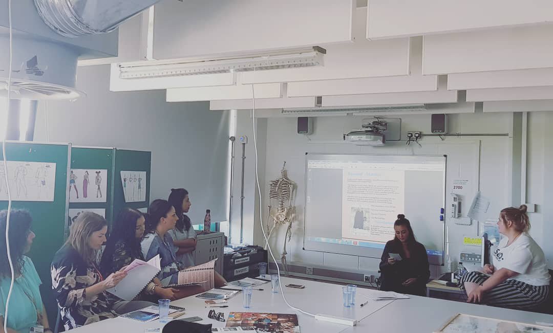 theedgeoaklands's tweet image. Thank you to @FandFclothing for coming to hear our Year 2 Fashion students Marketing Campaigns for their F&amp;amp;F Live Brief. Well done students! Amazing ideas and presentations #proud #experienceworks #livebrief #fashion #oaklandscollege