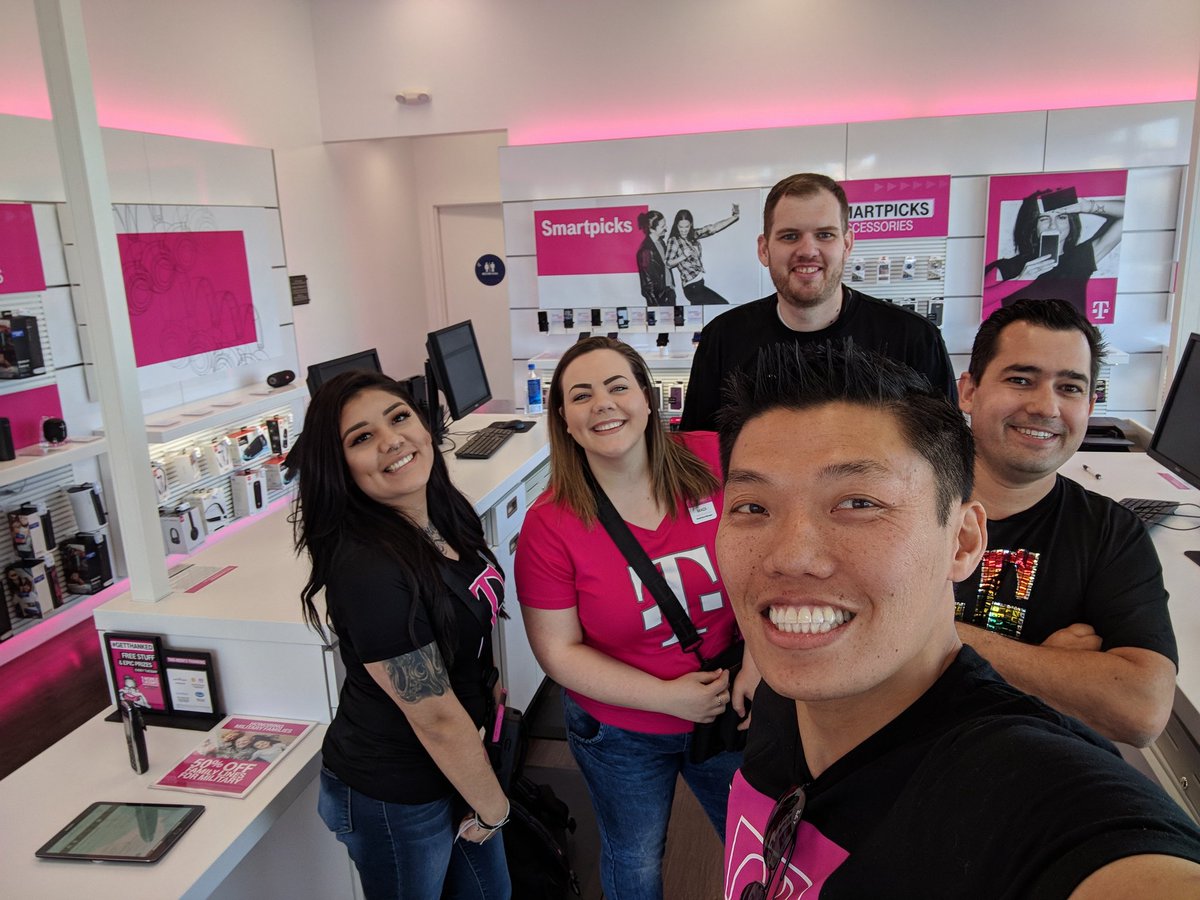 anthonyheng82's tweet photo. Amazing visit with our Ontario Oregon Team! They are definitely #CustomerObsessed ! NPS 88 and SME 9.3 👊👊👊 #RampTario https://t.co/KQc7AzoH7Y