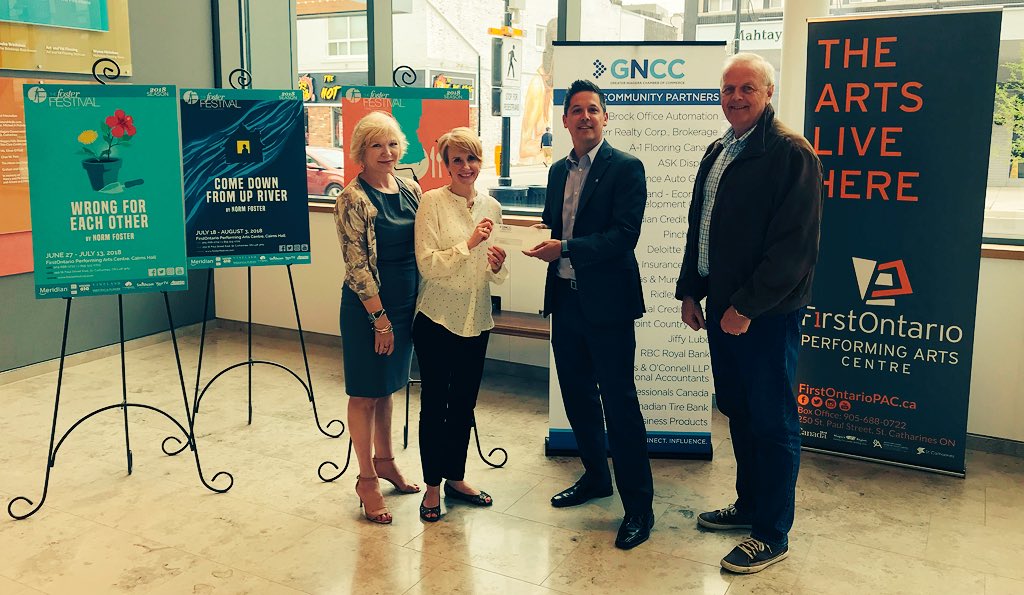 GNCCpromoter's tweet photo. Congratulations to @FosterFestival the 2018 #igniteniagara winner. 
@MeridianCU Director of Small Business Shaun Adams presents @FosterFestival Executive Director Emily Oriold with $7500. https://t.co/t2rFmpQEsG