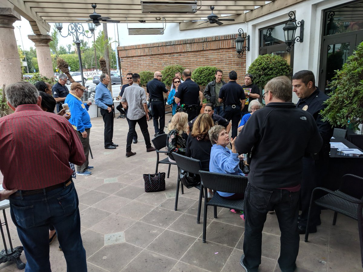 LAPDwestvalley's tweet photo. We are at #Starbucks on Ventura and Hayvenhurst for Coffee with a #Cop till 12pm! Come by for some #coffee and #conversation with us!

@ResedaSlo @10a39 https://t.co/jwp8Sb6w0G