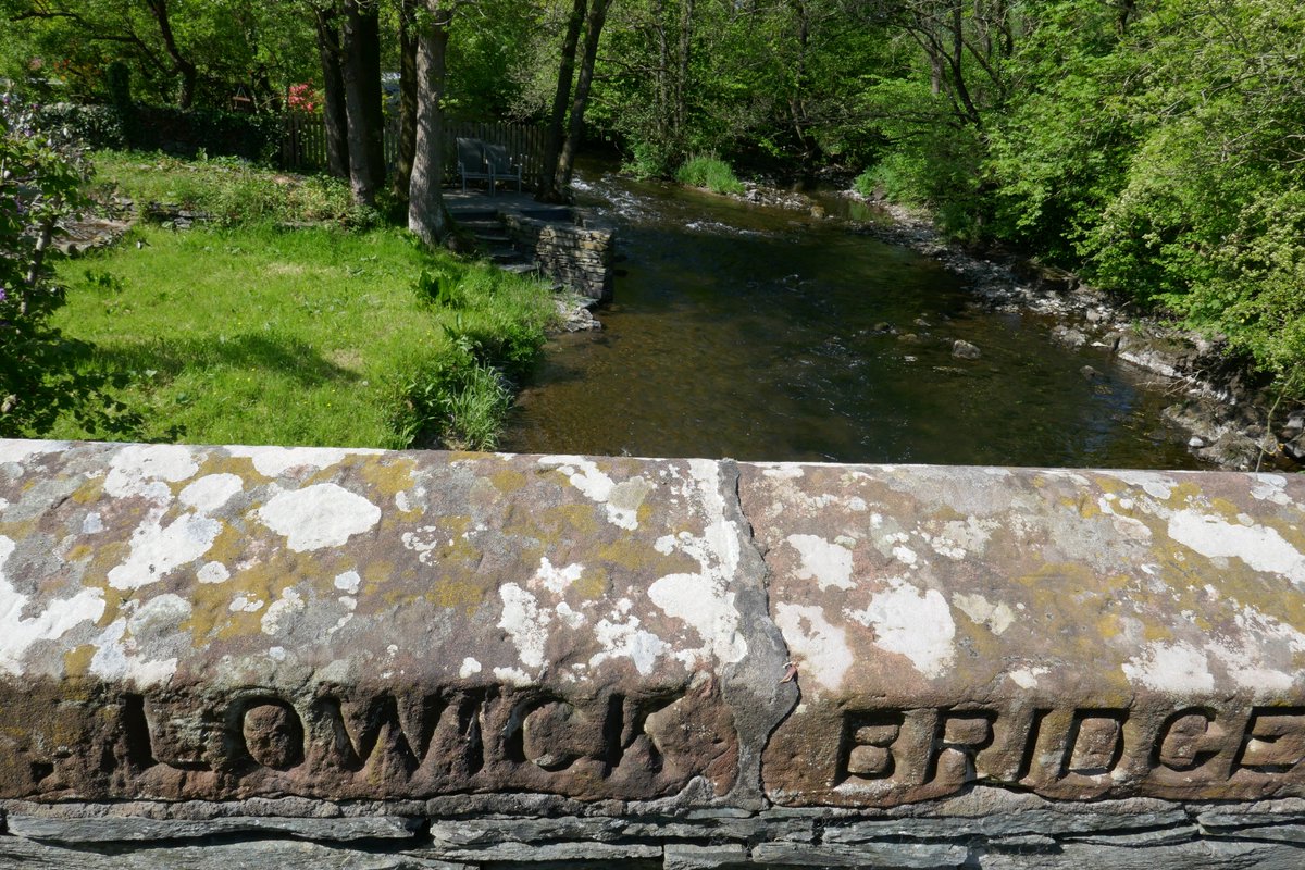 TheLengthsman's tweet photo. Just a gorgeous afternoon strimming ~ #LowickBridge over the River Crake ~ #NotJustLakes https://t.co/CULAWUq2zy