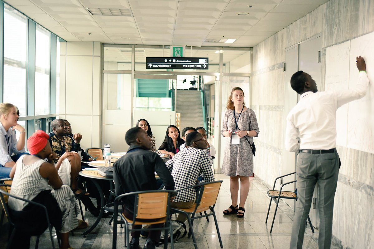 bologger's tweet photo. Great Day 2!!๐When Global Citizenship education is mentioned, all i can really think about is our diverse team and work at @digigrassroots. How amazing it is for people from diverse nationalities around the world to come together to make an impact globally. #gced4development https://t.co/NY8ujlH9e0