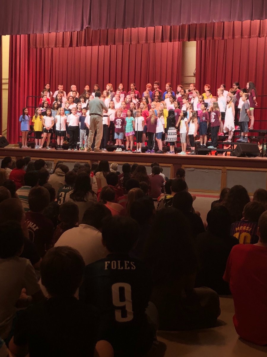 4th grade chorus concert🎤 Half of my class is up there😁 Come see them tonight!!
