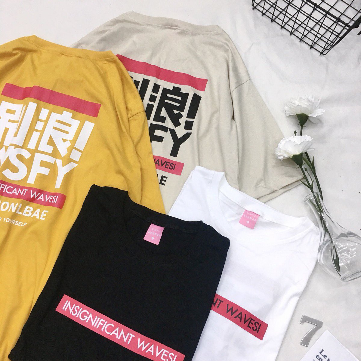 totheppstoree's tweet photo. เสื้อยืดโอเวอร์ไซส์ คละลายได้ค่ะ 
2 ตัว 280฿ ไปเลย 
สอบถามดูลายเพิ่มได้เลยนะคะ ❌ 
#พร้อมส่ง #เสื้อยืด #เสื้อโอเวอร์ไซส์ #เสื้อผ้าเกาหลี #ฝากรี #daradailyAwards7 #ถูกจนพูดไม่ถูก #HowtoPerfect #ตุ๊กตาwannaone https://t.co/HFM5fx5idy