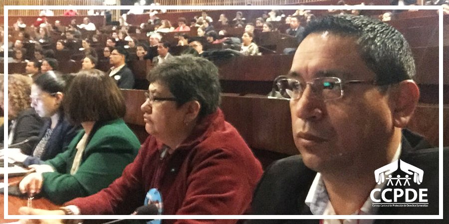 CcpdEsmeraldas's tweet photo. Nuestra secretaria ejecutiva participa hoy del Encuentro Nacional por la Erradicación del #TrabajoInfantil en el Ecuador. 
 #CeroTrabajoInfantil #EsmeraldasAMundo #FelizMartes https://t.co/ywEjlHR6Tb