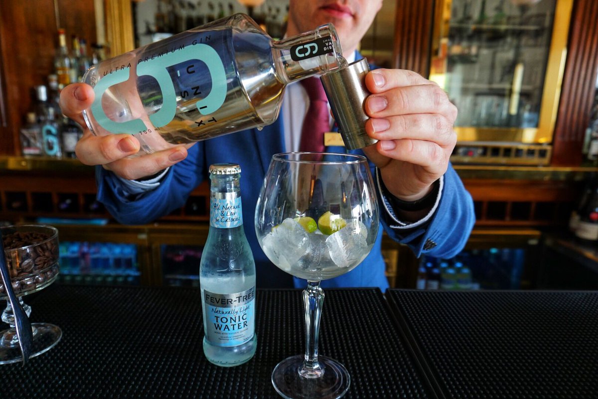 Huge thanks to <a href="/OGH_Guernsey/">OGHGuernsey</a> who played host to a product shoot today. Here is one from the collection, Gareth pouring a great G&amp;T #gin #tonic #scienceofflavour #ginandtonic