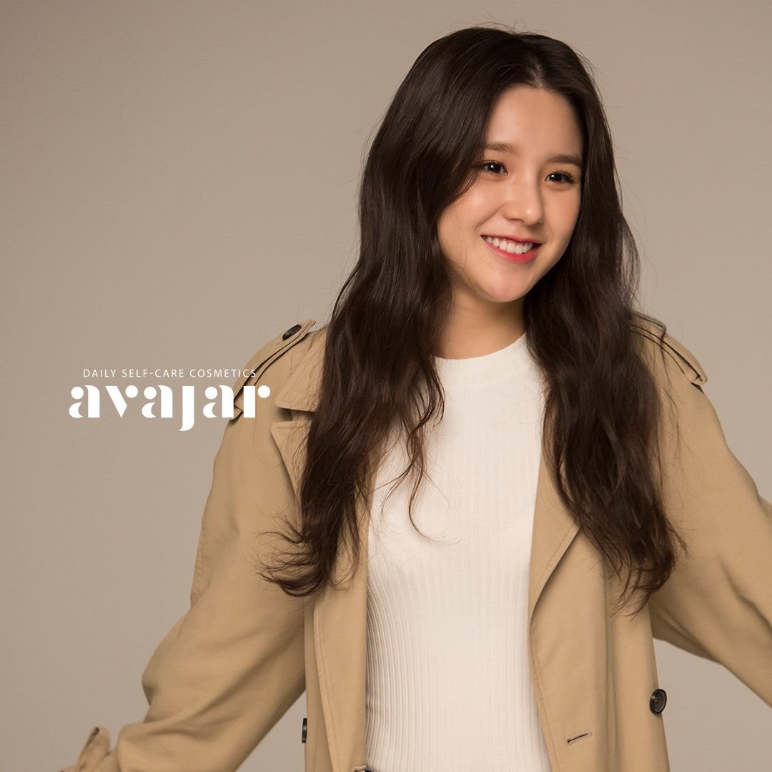 heejin_pics's tweet photo. avajar facebook update
#이달의소녀 #희진 #LOONA https://t.co/SattQ1PDeq