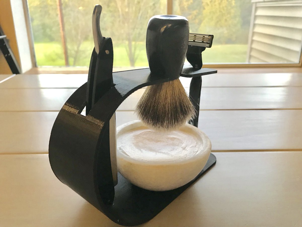 3DCarshop's tweet photo. New razor stand #3dprinted #3dprint #RoboR2 #plafilament #3dsolutech https://t.co/q7fcduisiB